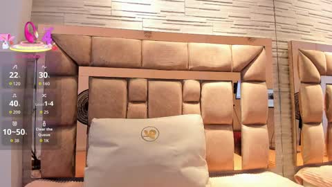 LILIAN  online show from September 24, 7:50 pm