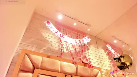 Snapshot of lilian_starfire chatting on February 16, 7:43 pm LILIAN online show from February 16, 7:43 pm