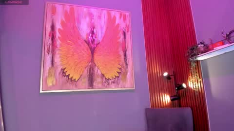 holis soy lily chang no olvides el pulgar arriba es muy importante para mi 3 independent model online show from December 3, 7:56 pm