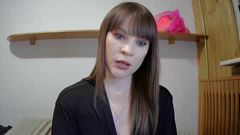 Lili online show from February 6, 7:17 pm