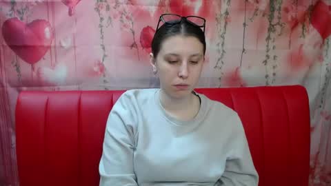 lilianashine online show from May 17, 5:16 am