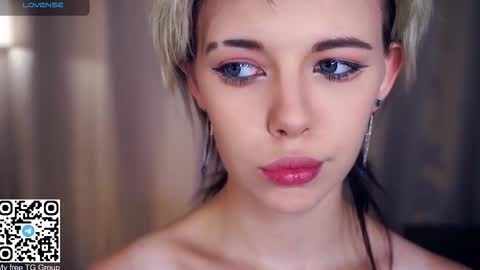 Snapshot of liliandaniels chatting on September 27, 7:02 am Lilian online show from September 27, 7:02 am