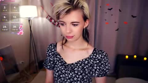 Snapshot of liliandaniels chatting on October 10, 6:12 am Lilian online show from October 10, 6:12 am