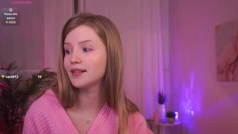 Lilian online show from December 14, 12:43 pm