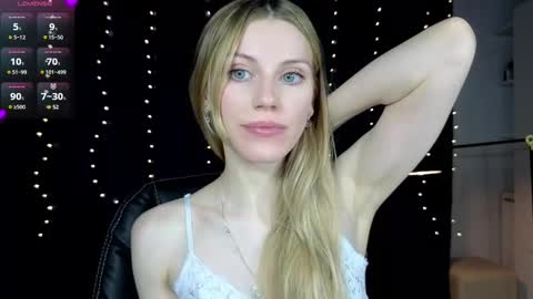 Snapshot of lilianna_wilde chatting on March 6, 4:17 pm Anna online show from March 6, 4:17 pm