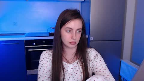 Snapshot of liliatlu chatting on April 28, 2:27 am Lilu online show from April 28, 2:27 am