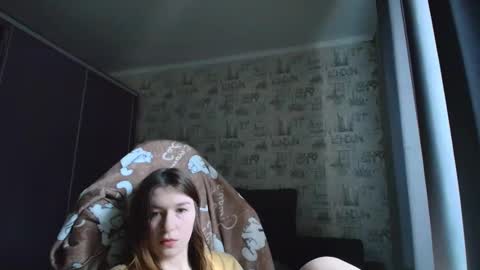 liliawoolf online show from March 21, 8:08 am