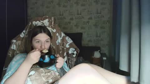 liliawoolf online show from April 2, 3:48 am