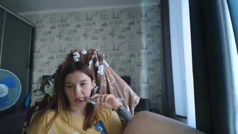 liliawoolf online show from July 2, 11:05 am