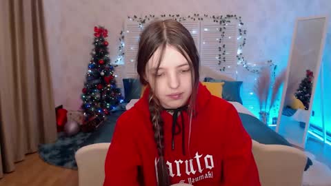 Snapshot of lilibakery chatting on December 23, 11:17 pm Lili Bakery online show from December 23, 11:17 pm