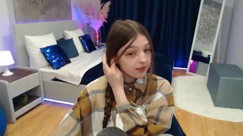 Snapshot of lilibakery chatting on January 25, 3:30 am Lili Bakery online show from January 25, 3:30 am