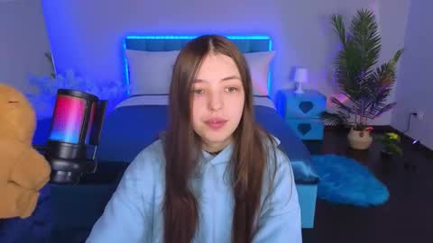 Lili Bakery online show from October 13, 2:33 am