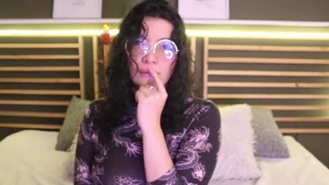 Snapshot of lilibeth___ chatting on March 12, 5:46 am Lili online show from March 12, 5:46 am