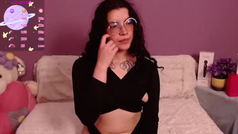 Snapshot of lilibeth___ chatting on February 12, 8:59 pm Lili online show from February 12, 8:59 pm