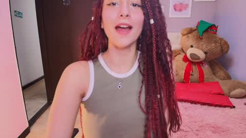lili online show from December 18, 11:40 pm