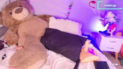 lili online show from March 8, 11:27 am