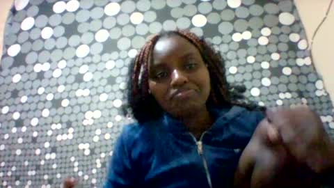 Snapshot of liligal chatting on June 13, 7:23 pm liligal online show from June 13, 7:23 pm