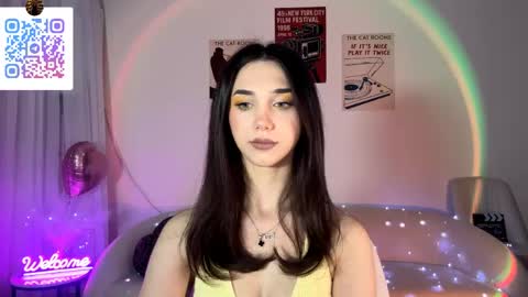 Lina online show from May 5, 10:18 pm