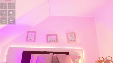 Snapshot of liliith_savett chatting on September 23, 12:30 pm Lilith Savett online show from September 23, 12:30 pm