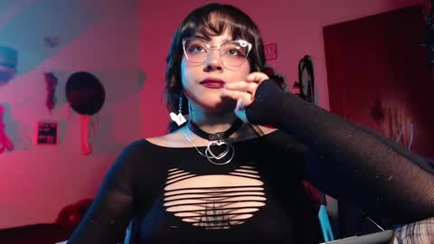 Molly online show from December 11, 1:37 am