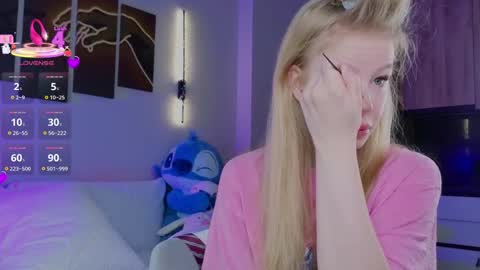 lililok101 online show from April 2, 1:36 am