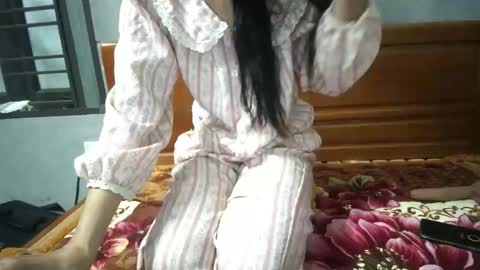 lililove88 online show from November 7, 11:43 am