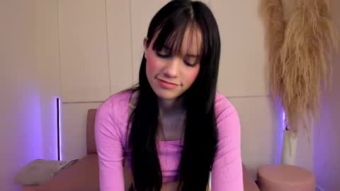 Snapshot of lilily_lv chatting on September 18, 12:18 pm Lilly online show from September 18, 12:18 pm