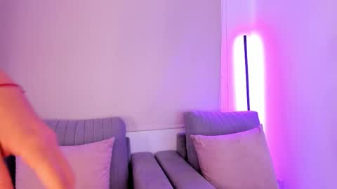 Snapshot of lilily_lv chatting on February 16, 1:07 pm Lilly online show from February 16, 1:07 pm