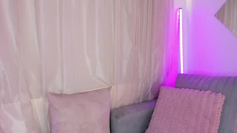 Lilly online show from May 5, 1:19 pm