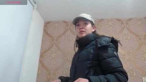 Snapshot of lilimini032 chatting on December 24, 1:59 am lilimini online show from December 24, 1:59 am