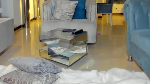 Lili  online show from March 5, 4:08 am