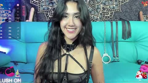 lilit_616_ online show from December 12, 4:04 am