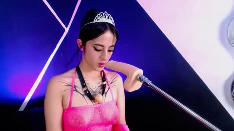 Snapshot of lilith07_ chatting on October 21, 7:47 pm lilith07_ online show from October 21, 7:47 pm