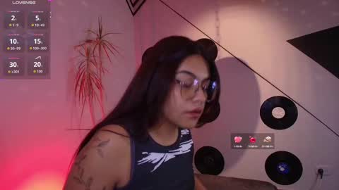 Lilith and Khloe  online show from October 2, 11:17 am