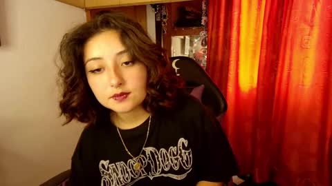 Snapshot of lilith_de_vil chatting on February 25, 7:47 pm Mistress Lilith online show from February 25, 7:47 pm