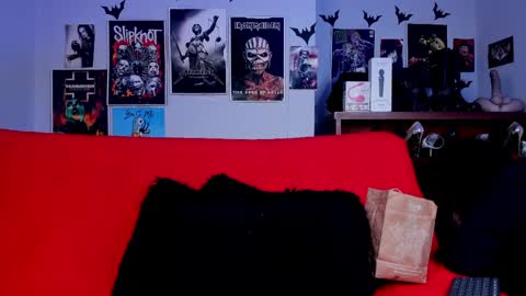 Snapshot of lilith_deveraux_ chatting on May 27, 4:15 pm MISTRESS LILITH online show from May 27, 4:15 pm