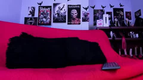 Snapshot of lilith_deveraux_ chatting on June 5, 6:02 pm MISTRESS LILITH online show from June 5, 6:02 pm