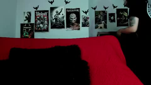 Snapshot of lilith_deveraux_ chatting on June 12, 4:39 pm MISTRESS LILITH online show from June 12, 4:39 pm