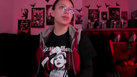 Snapshot of lilith_deveraux_ chatting on July 4, 4:35 pm MISTRESS LILITH online show from July 4, 4:35 pm