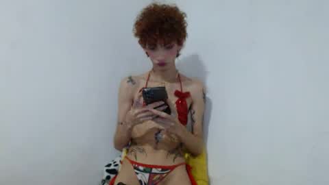 Snapshot of lilith_evil7 chatting on January 11, 8:11 am lilith_evil7 online show from January 11, 8:11 am