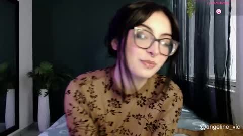 Snapshot of lilith_lennox chatting on March 26, 12:06 am lilith online show from March 26, 12:06 am