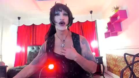 Snapshot of lilith_madame_satan chatting on March 19, 5:17 pm lilith_madame_satan online show from March 19, 5:17 pm