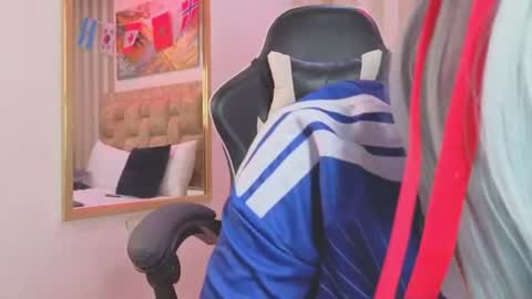 Snapshot of lilith_pink__ chatting on June 17, 2:58 am Lilith pink online show from June 17, 2:58 am