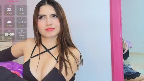 Snapshot of lilith_rousee chatting on April 9, 7:47 am lilith_rousee online show from April 9, 7:47 am