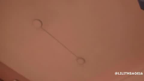 lilith_sage_ online show from November 8, 11:54 am