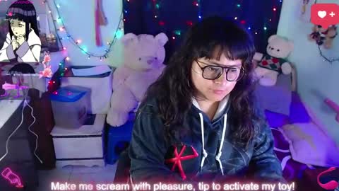 lilith_tyler online show from May 15, 10:33 am