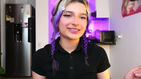 Snapshot of lilith_vamp chatting on April 9, 5:40 pm LILITH 200 LIKES Thursday Clown Costume M online show from April 9, 5:40 pm