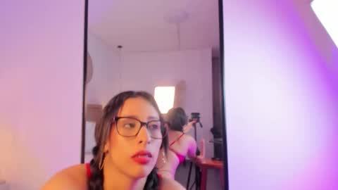 Snapshot of lilith_visser chatting on February 27, 8:36 am L I L I online show from February 27, 8:36 am