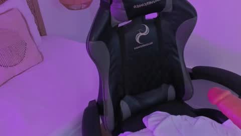 Snapshot of lilith_visser chatting on March 5, 7:54 pm L I L I online show from March 5, 7:54 pm