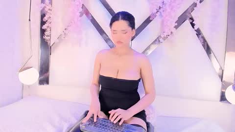    online show from November 1, 11:07 pm